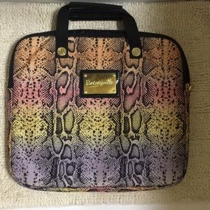 Betseyville Betsey Johnson Snake Look Laptop Case